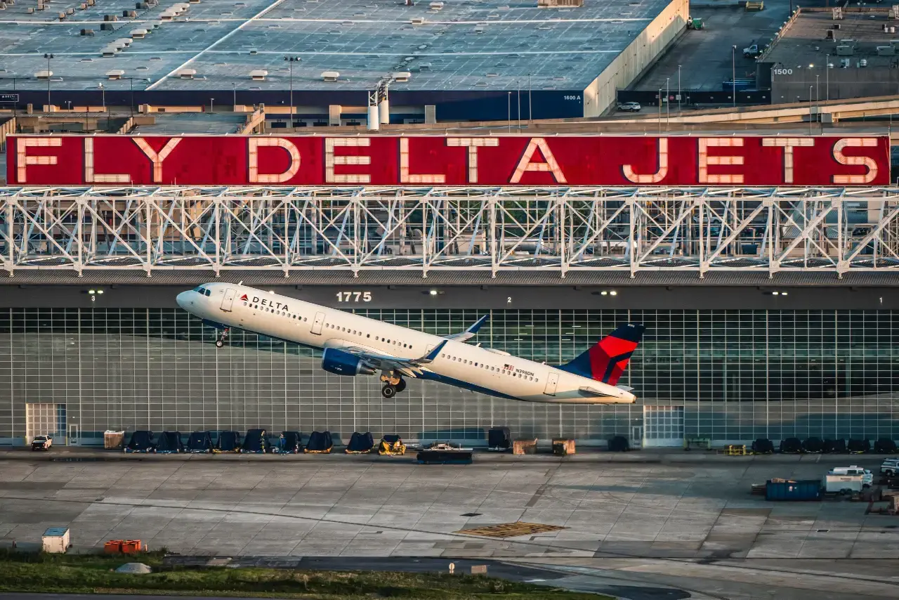 Cartel Fly Delta Jets Atlanta